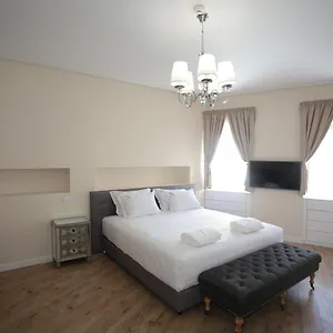 Suites Guest House לינה וארוחת בוקר